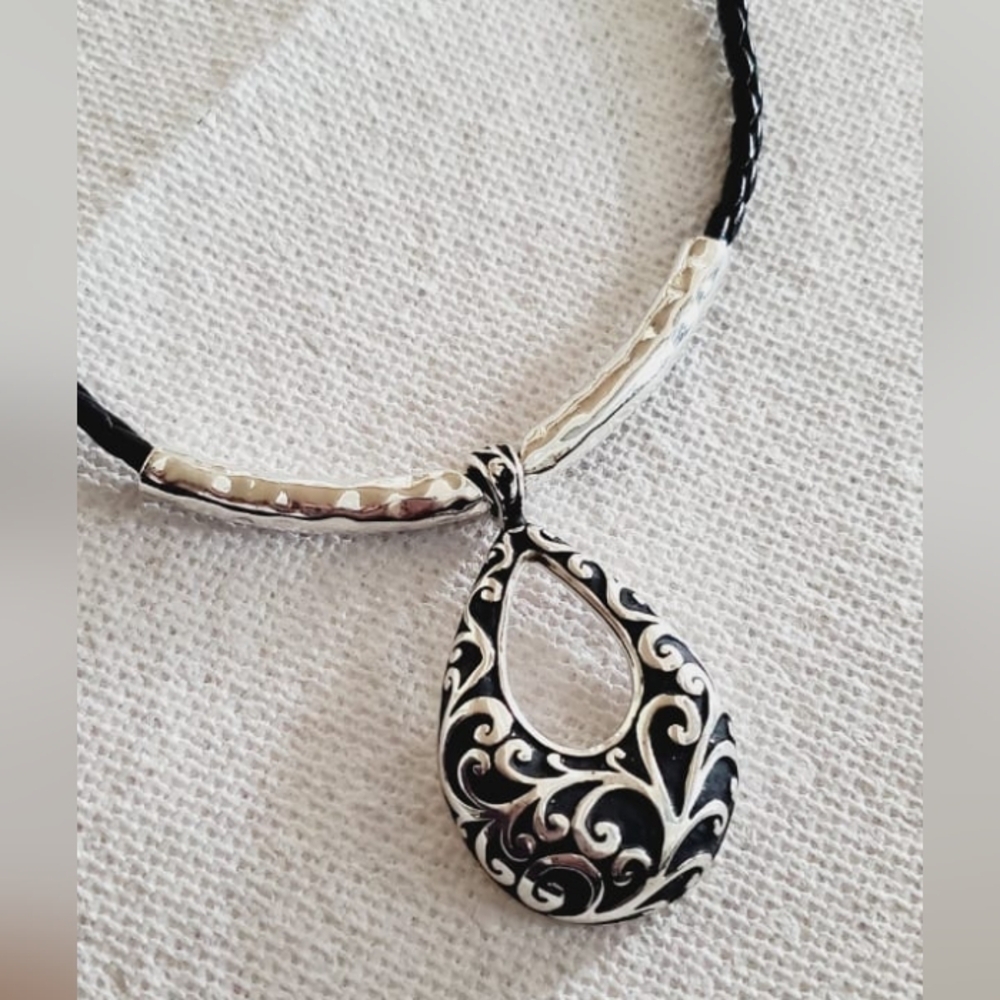 Open Tear Drop Medallion Necklace Silver Tone Black Enamel Braided Leather. 🌴